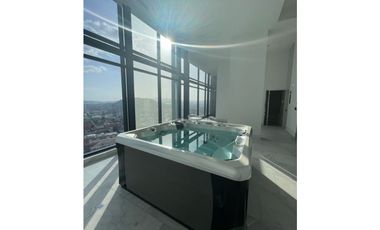 Alquiler/Venta de Moderno y Lujoso Apto en Bella Vista (MM)
