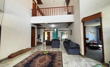 Rumah Besar 2 Lantai Di Lahan 1000 m2 Di Lokasi Strategis Komersial Duren Sawit, 10 Menit Ke Tol Becakayu