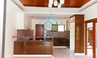 FOR SALE House and Lot in Parañaque