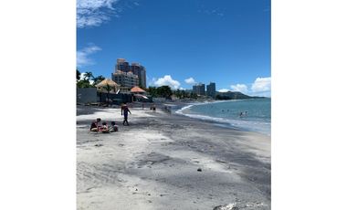 VENTA DE CASA EN CORONADO 210m2