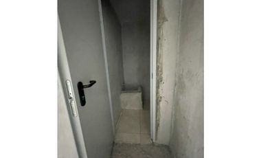 VILLALOBOS PLAZA/LOCALES $950/ALQUILER