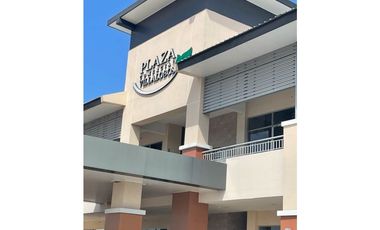 VILLALOBOS PLAZA/LOCALES $950/ALQUILER