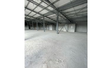 VILLALOBOS PLAZA/LOCALES $950/ALQUILER