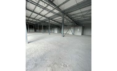 VILLALOBOS PLAZA/LOCALES $950/ALQUILER