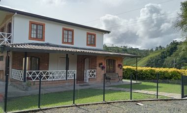 casalote en arriendo en santa rosa de cabal. Cod A20731