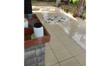 VENDO CASA CON DERECHO POSESORIO GUALACA