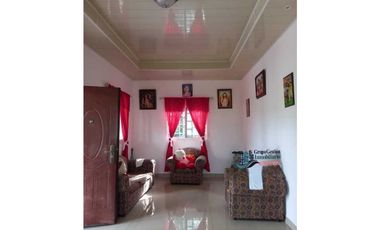 VENDO CASA CON DERECHO POSESORIO GUALACA
