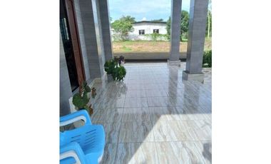 VENDO CASA CON DERECHO POSESORIO GUALACA