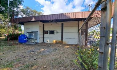 EN DOLEGUITA FINCA QUE ABARCA ESQUINA