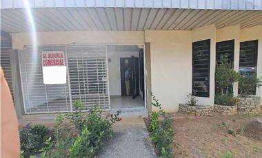 EN DOLEGUITA FINCA QUE ABARCA ESQUINA