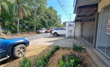 EN DOLEGUITA FINCA QUE ABARCA ESQUINA