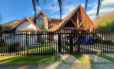 Casa en Venta en COD37266 Casa en Exclusivo Sector Los Pablos