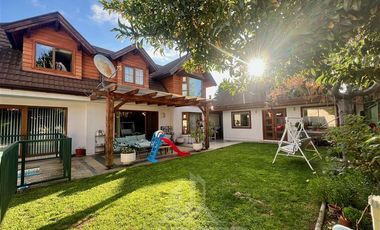 Casa en Venta en COD37266 Casa en Exclusivo Sector Los Pablos