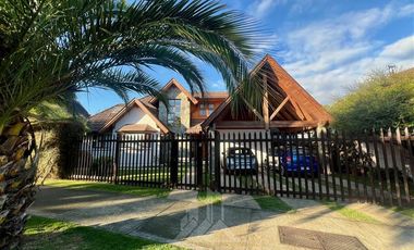 Casa en Venta en COD37266 Casa en Exclusivo Sector Los Pablos