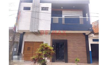 Casa En Venta En Tupac Amaru – 120 M², 2 Pisos Y 2 Cocheras 🚗✨