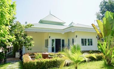 2 bed Colonial stye house for rent or sale in Mae Rim, Chiang Mai