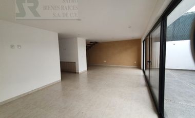 Casa 4 recámaras, entrega inmediada. Cerrada Vigilancia 24/7, El Pueblito