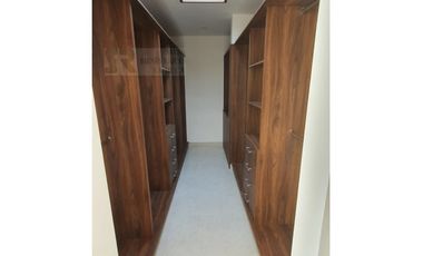 Casa 4 recámaras, entrega inmediada. Cerrada Vigilancia 24/7, El Pueblito