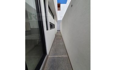 Casa 4 recámaras, entrega inmediada. Cerrada Vigilancia 24/7, El Pueblito