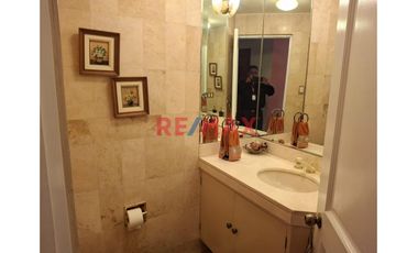 Venta De Lindo Departamento En Santiago De Surco.