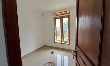 RUMAH CANTIK DAN KLASIK SIAP HUNI DI KOTA JOGJA