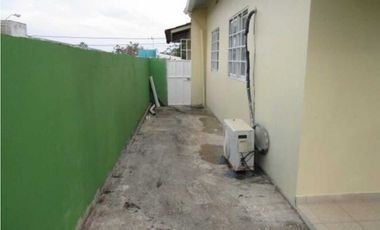 ALQUILO  CASA EN LA CHORRERA R3