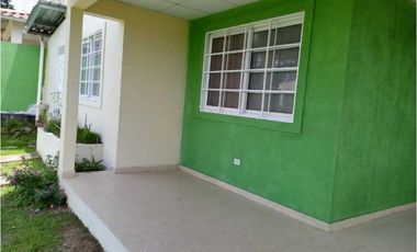 ALQUILO  CASA EN LA CHORRERA R3