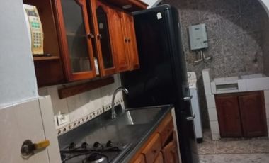 casa en venta en prado centro. Cod V6499