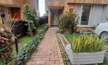 casa en arriendo en chía. Cod A2234906