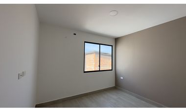 EN VENTA CASA MODERNA A ESTRENAR EN MANTA, SECTOR NORTE