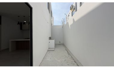 EN VENTA CASA MODERNA A ESTRENAR EN MANTA, SECTOR NORTE