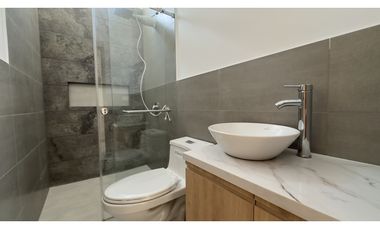 EN VENTA CASA MODERNA A ESTRENAR EN MANTA, SECTOR NORTE