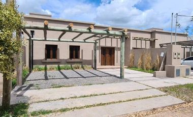 Duplex en venta en Cañuelas