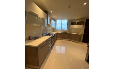 Venta y Alquiler de Apartamento en Costa del Este (MM)