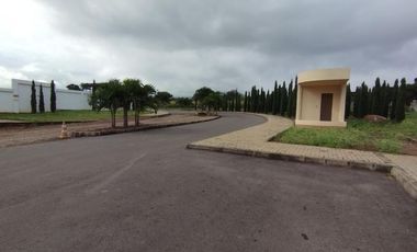 lote en venta en hacienda santa cruz. Cod V2033