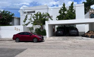 Casa en Venta en Mérida, Colonia Campestre