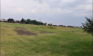 Venta Terreno en El Campanario con Vista al Lago y Campo de Golf