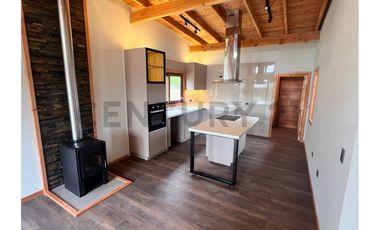 Casa con vista al lago  Sector Colegio Alemán