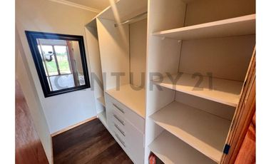 Casa con vista al lago  Sector Colegio Alemán