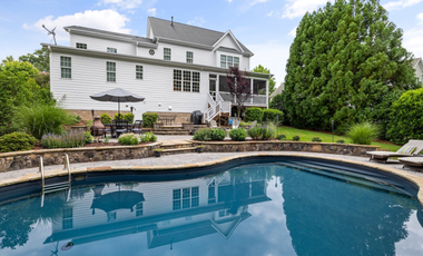 Casa en arriendo de 5 dorm. en Las Condes