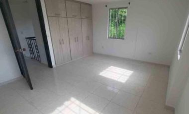 CASA DUPLEX ESQUINERA EN VENTA SECTOR LA MARIANA/ DOSQUEBRADAS