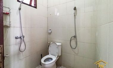 DIJUAL RUMAH SIAP HUNI DEKAT KAMPUS UDAYANA DI JIMBARAN, BALI