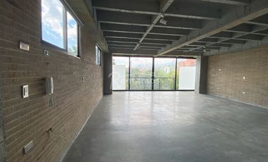 oficina en arriendo en san lucas. Cod A776253