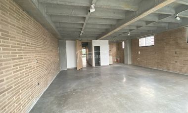 oficina en arriendo en san lucas. Cod A776253