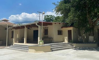 Venta Quinta en Los Cristales Monterrey Nuevo León