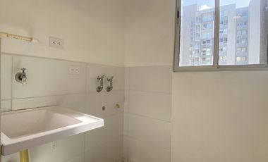 apartamento en arriendo/venta en altos de los rosales. Cod A93875