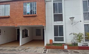 casa en arriendo en quintas de caÑaveral. Cod A123148