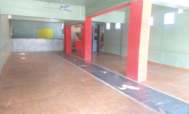 Local En Floresta A Metros De Avellaneda 300m2 Cubiertos