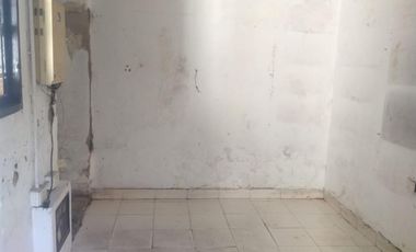 Local En Floresta A Metros De Avellaneda 300m2 Cubiertos