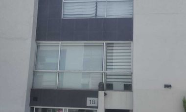 OPORTUNIDAD VENTA CASA TIPO TOWNHOUSE EN FRACCIONAMIENTO RIBERA BOSQUE ESMERALDA